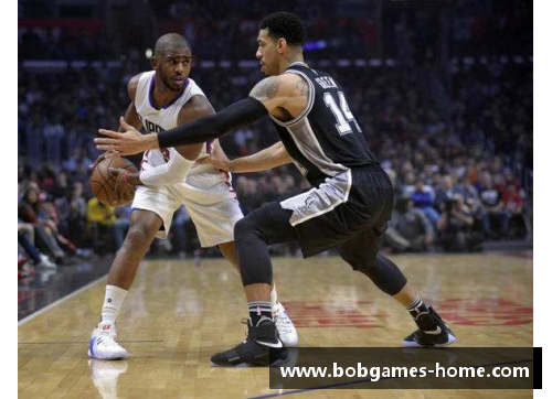 NBA空接破板：高空飞人的壮观集锦